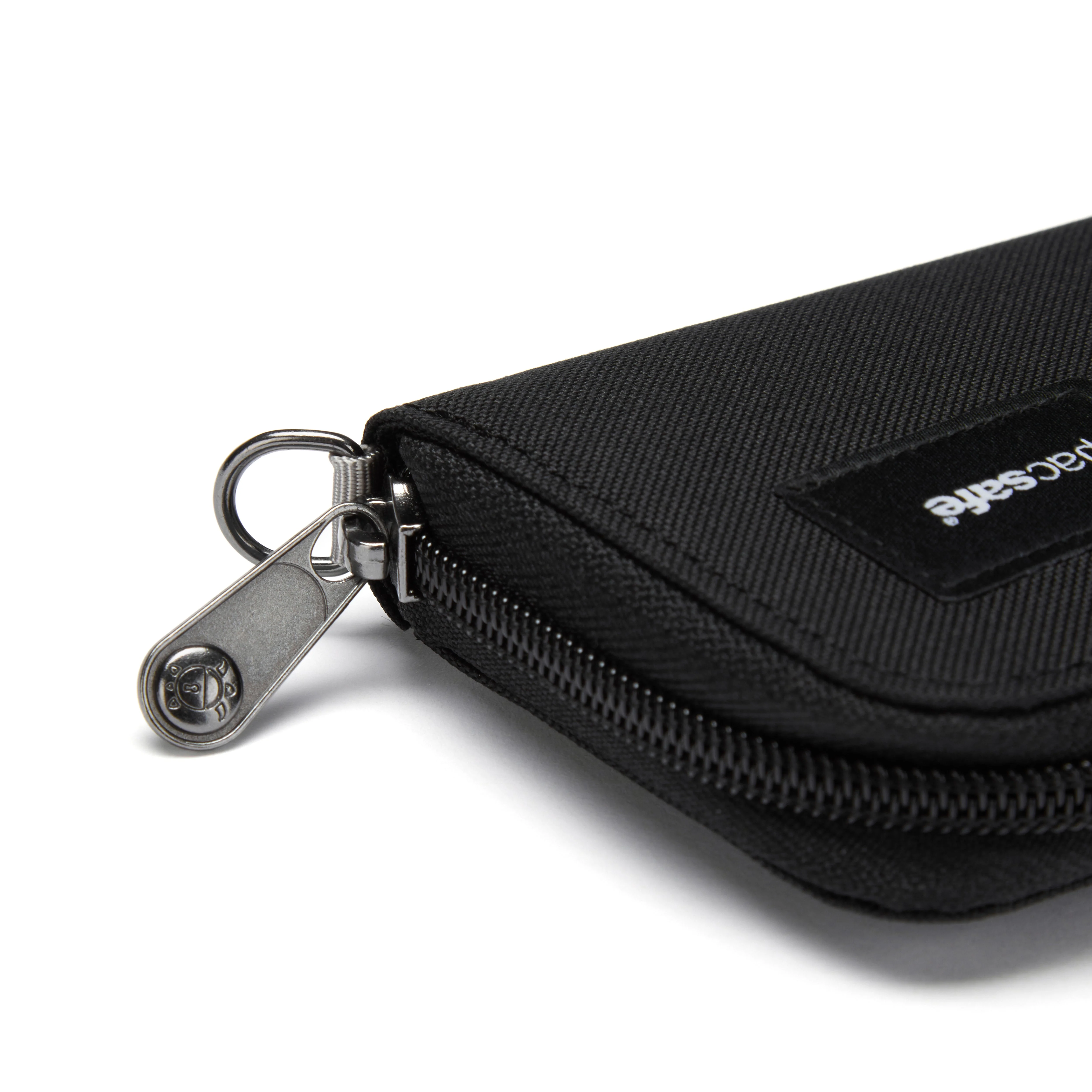 Pacsafe® RFIDsafe™ RFID blocking card wallet - Image 53