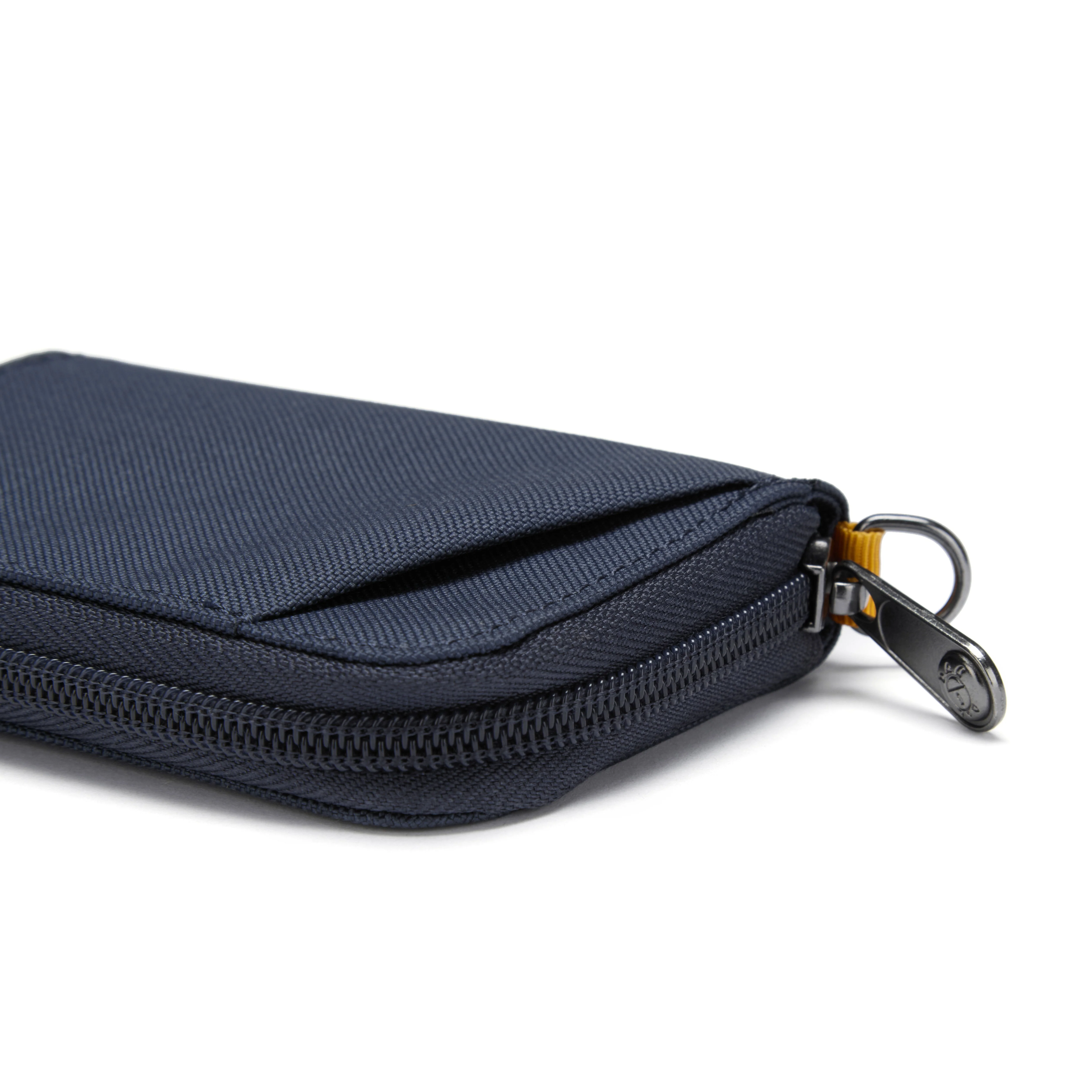 Pacsafe® RFIDsafe™ RFID blocking card wallet - Image 64